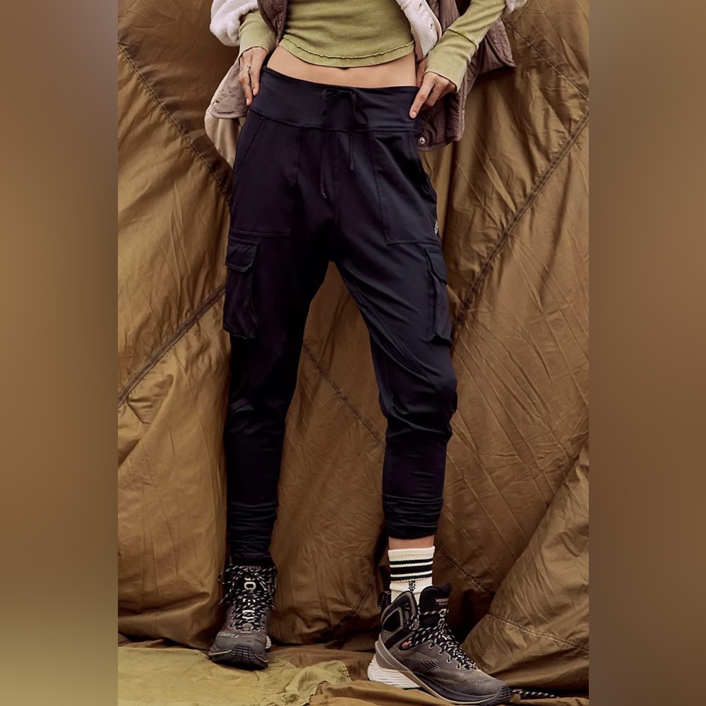 FP MOVEMENT Off Road Joggers NWT Black